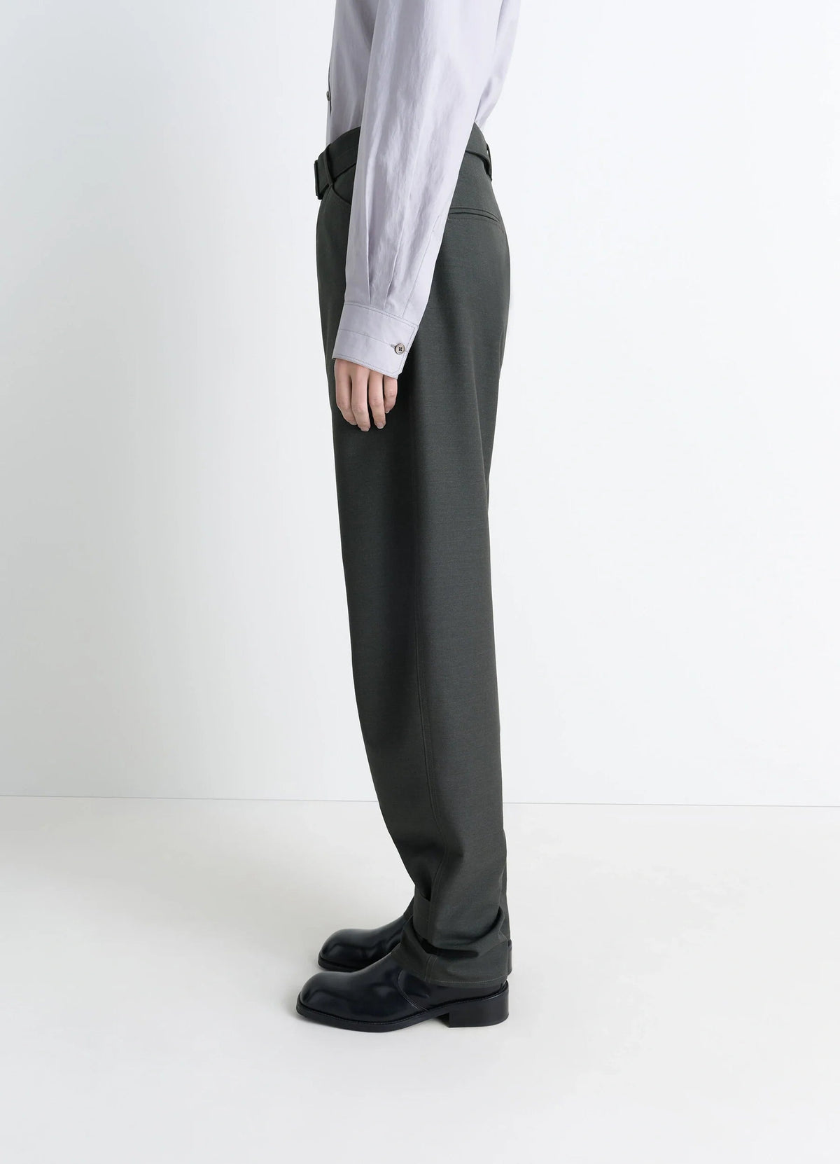 CURVED TAILORED PANTS