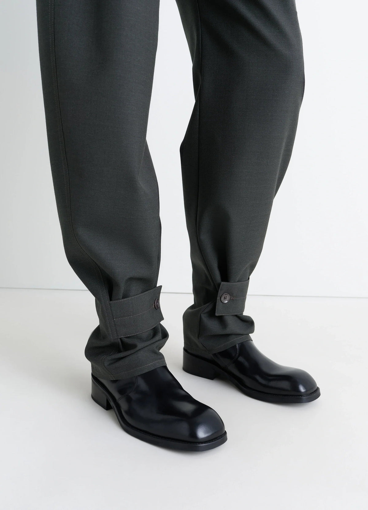 CURVED TAILORED PANTS