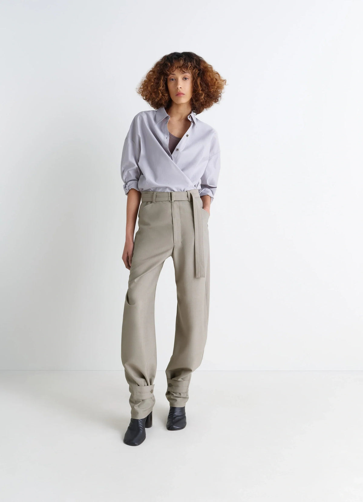 CURVED TAILORED PANTS