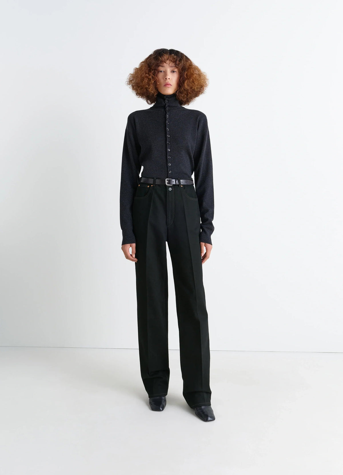HIGH WAISTED STRAIGHT PANTS