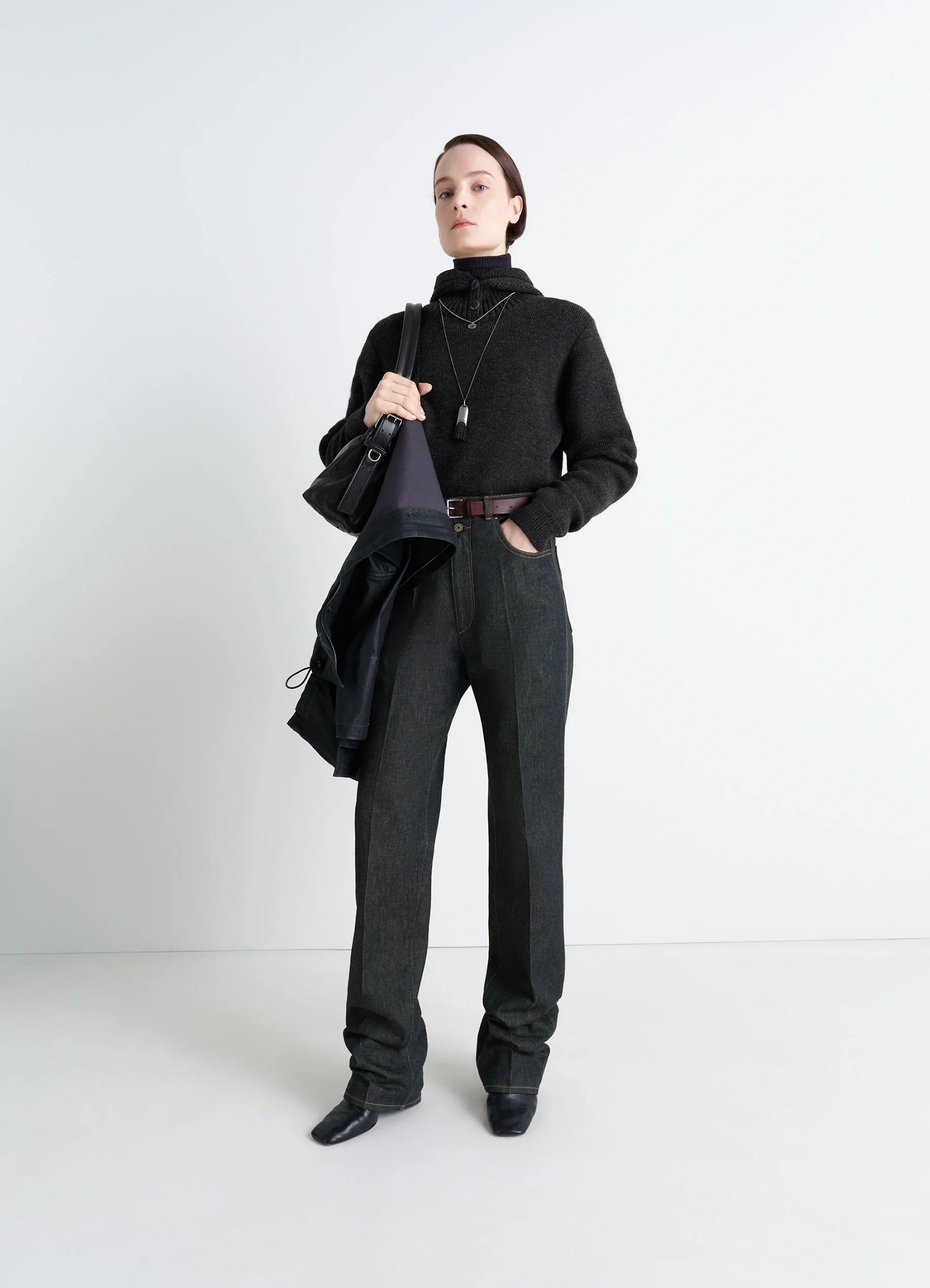 HIGH WAISTED STRAIGHT PANTS