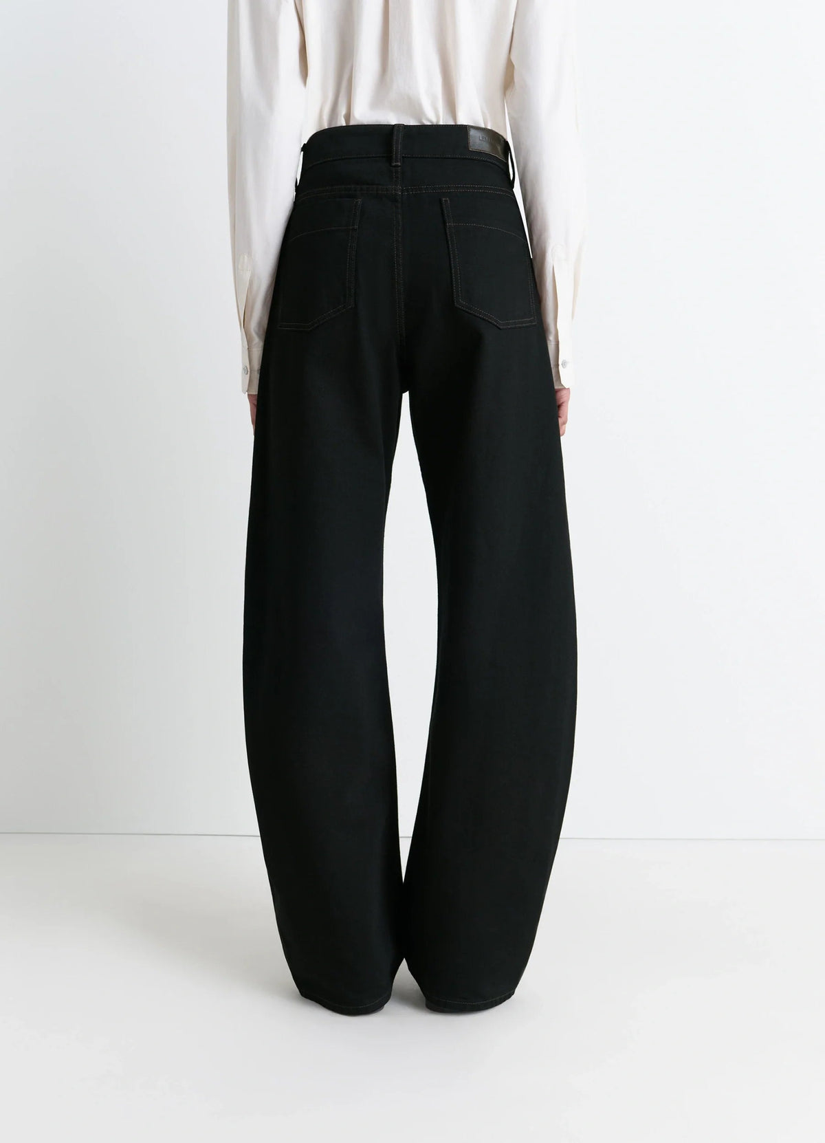 HIGH WAISTED CURVED PANTS