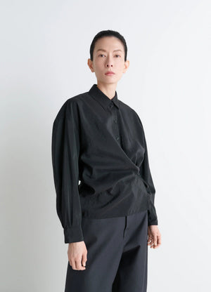 STRAIGHT COLLAR TWISTED SHIRT