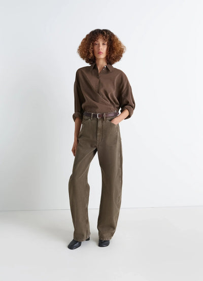 STRAIGHT COLLAR TWISTED SHIRT
