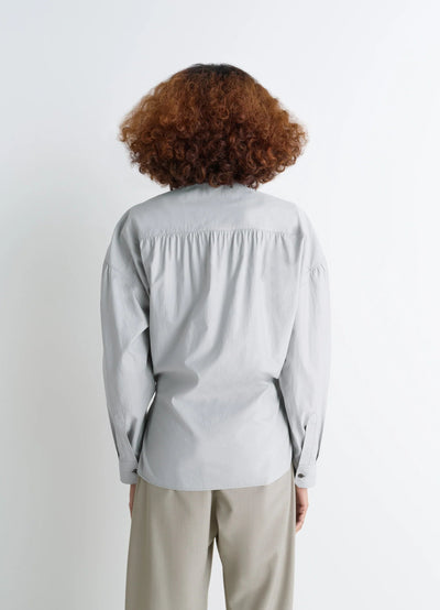 STRAIGHT COLLAR TWISTED SHIRT