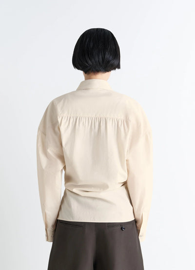 STRAIGHT COLLAR TWISTED SHIRT