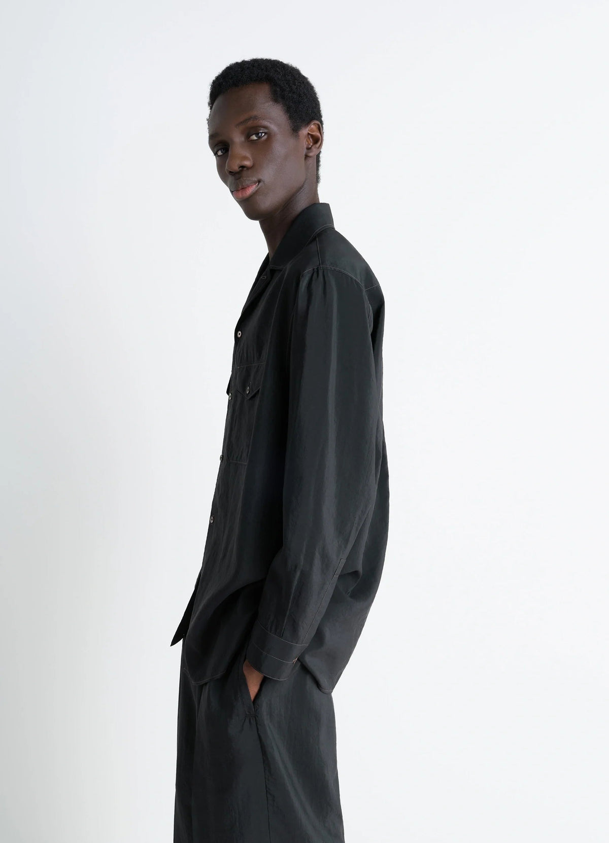 CONVERTIBLE COLLAR SHIRT