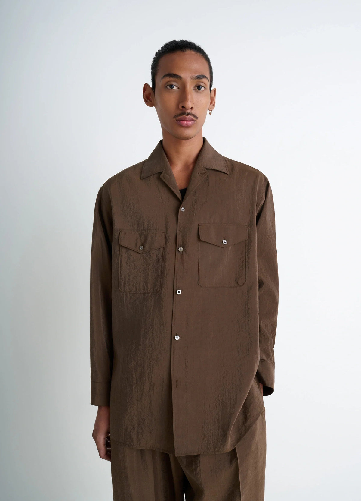 CONVERTIBLE COLLAR SHIRT