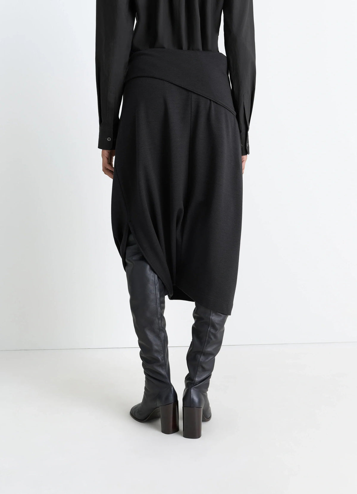 TWISTED HEM SKIRT