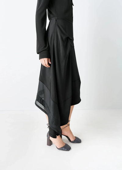 SKIRT WITH PLEATS