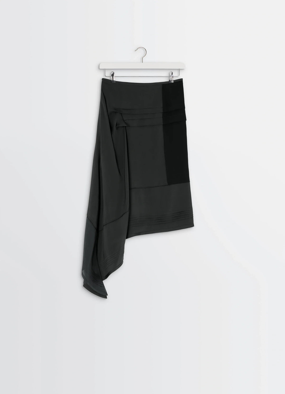 SKIRT WITH PLEATS