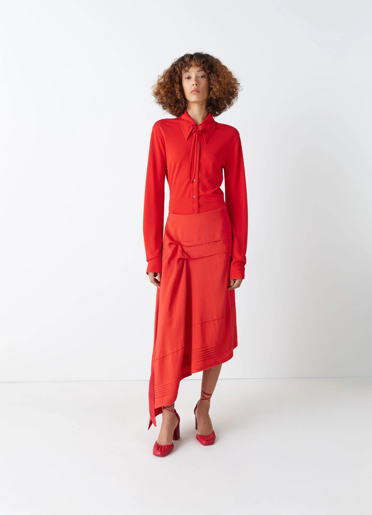 SKIRT WITH PLEATS