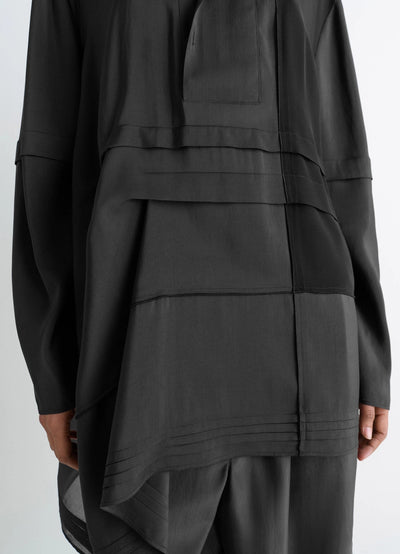 BLOUSE WITH PLEATS