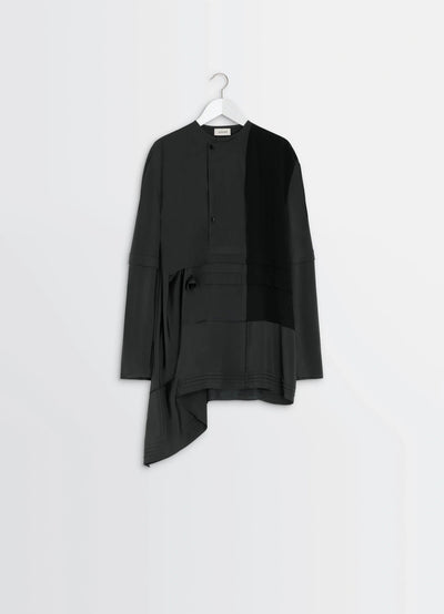 BLOUSE WITH PLEATS