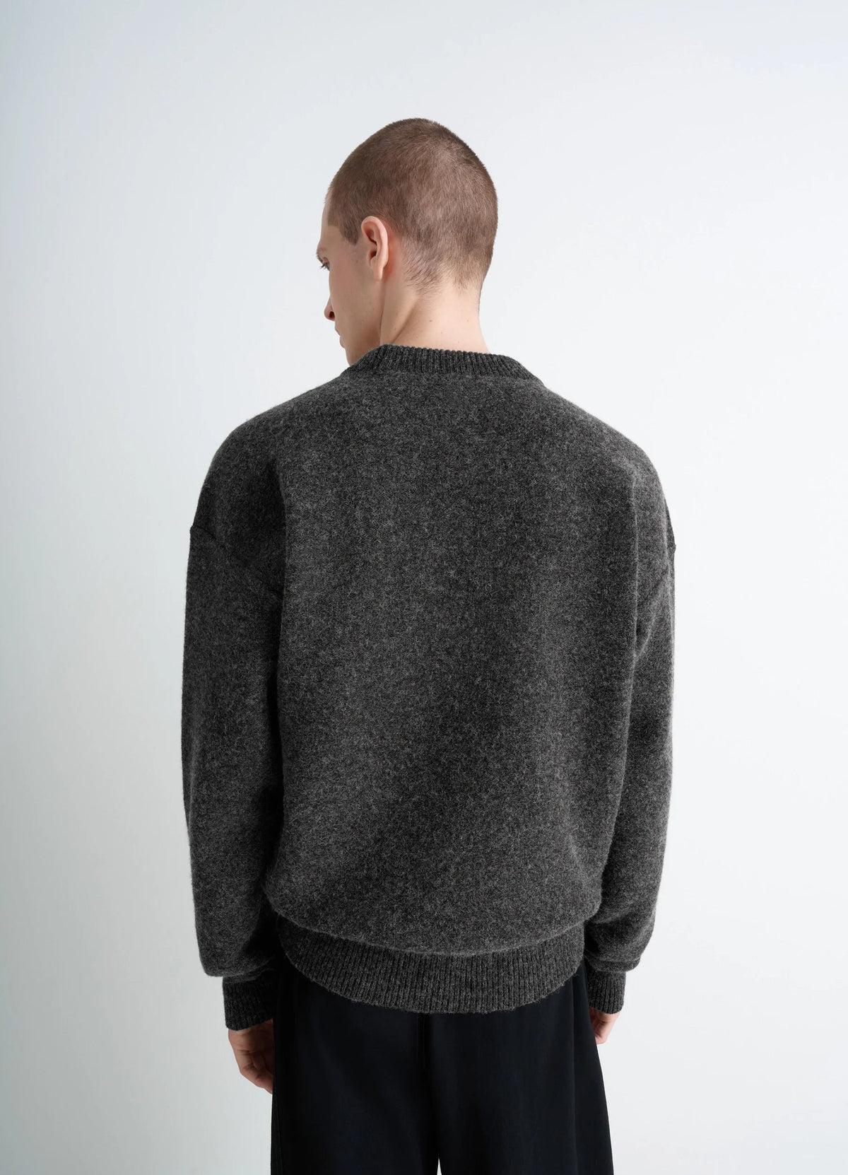 BOXY V NECK SWEATER