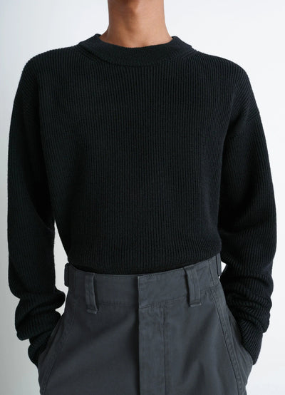 BOXY ROUND NECK SWEATER