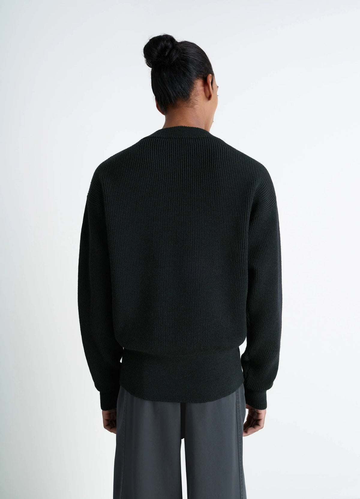BOXY ROUND NECK SWEATER