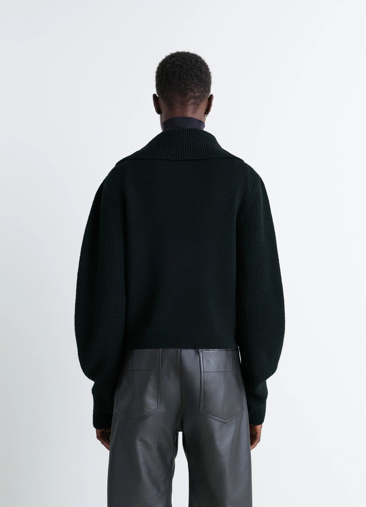 ZIPPED SWEATER