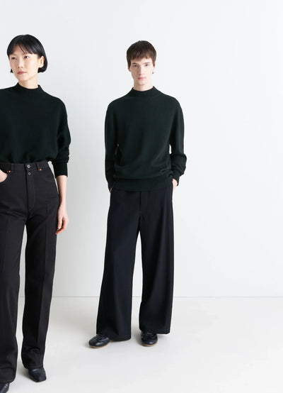 MOCK NECK SWEATER