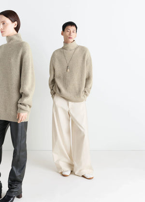 HIGH NECK SWEATER