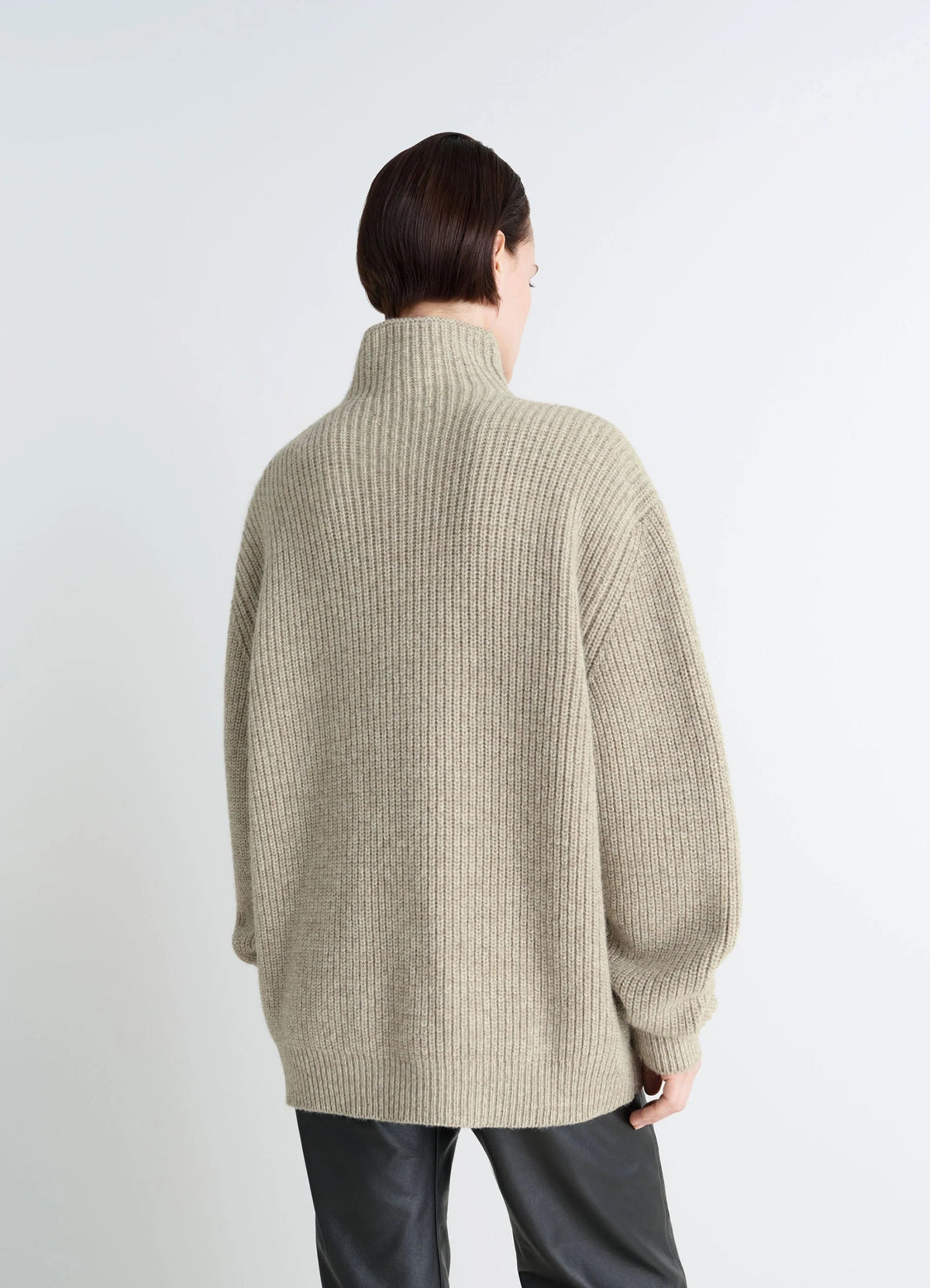 HIGH NECK SWEATER