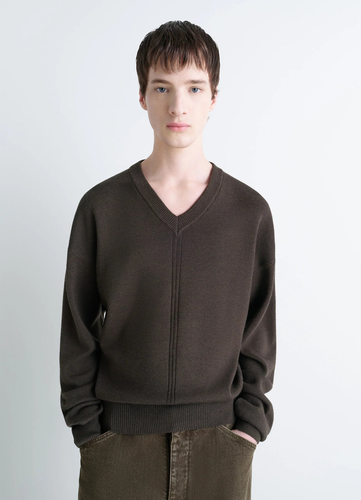 V NECK SWEATER