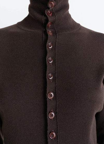 BUTTONED FITTED CARDIGAN
