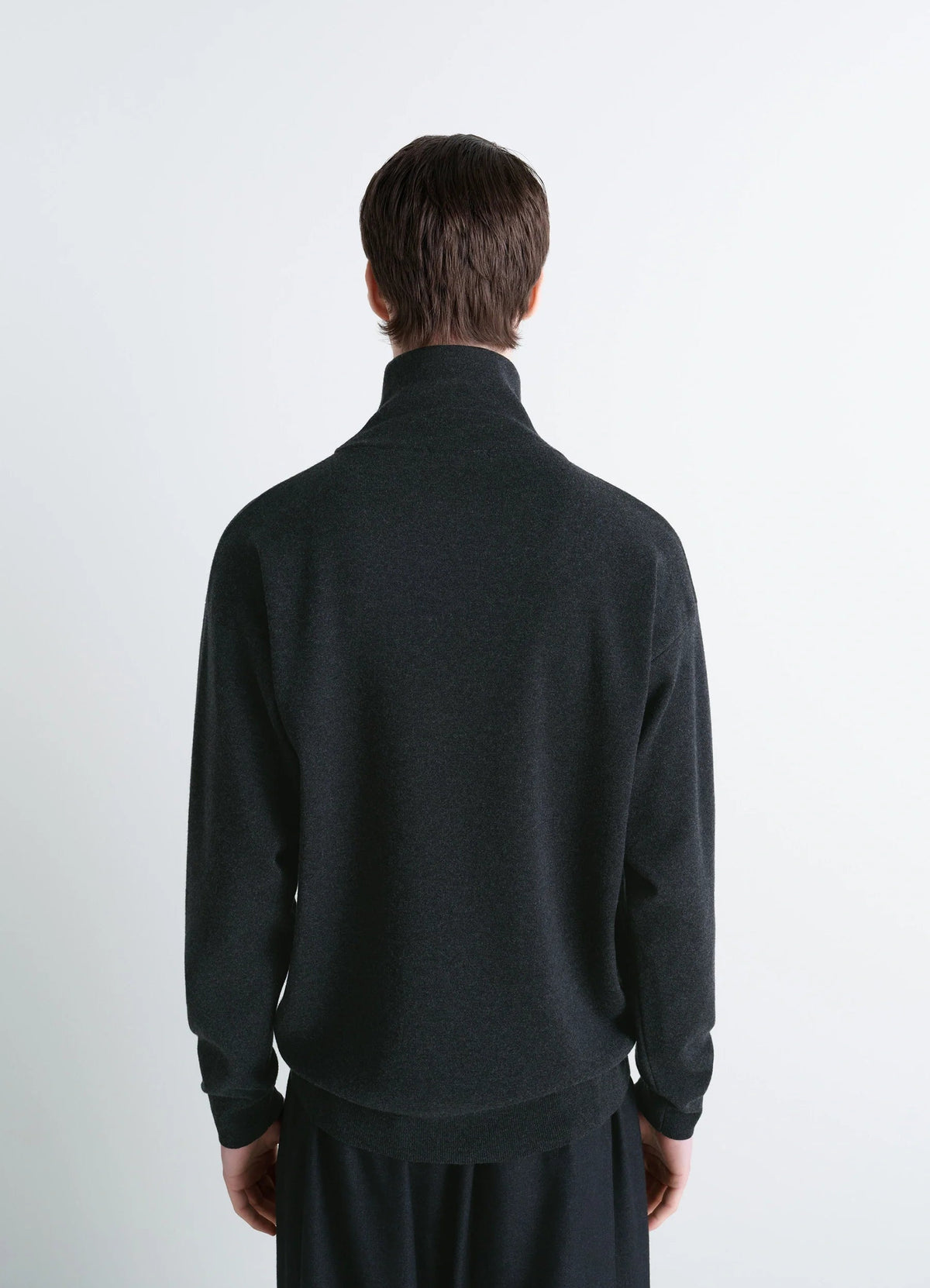 HIGH NECK SWEATER
