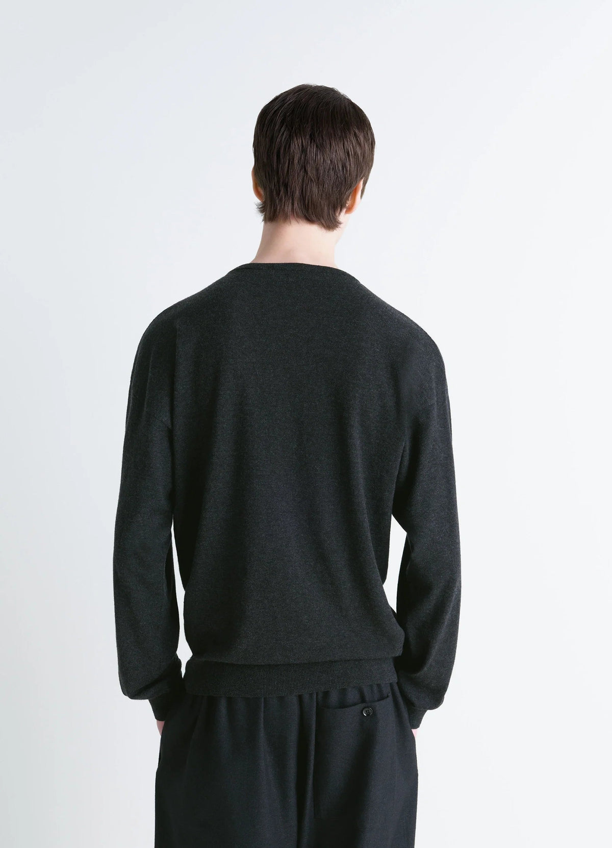 CREW NECK SWEATER