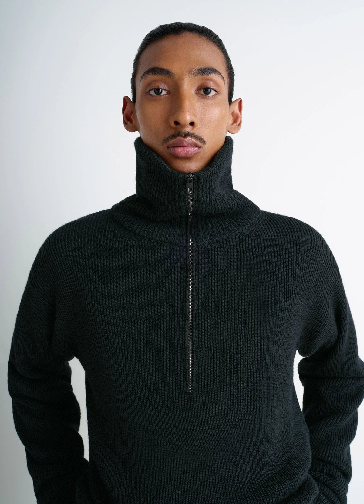 HALF ZIP SWEATER