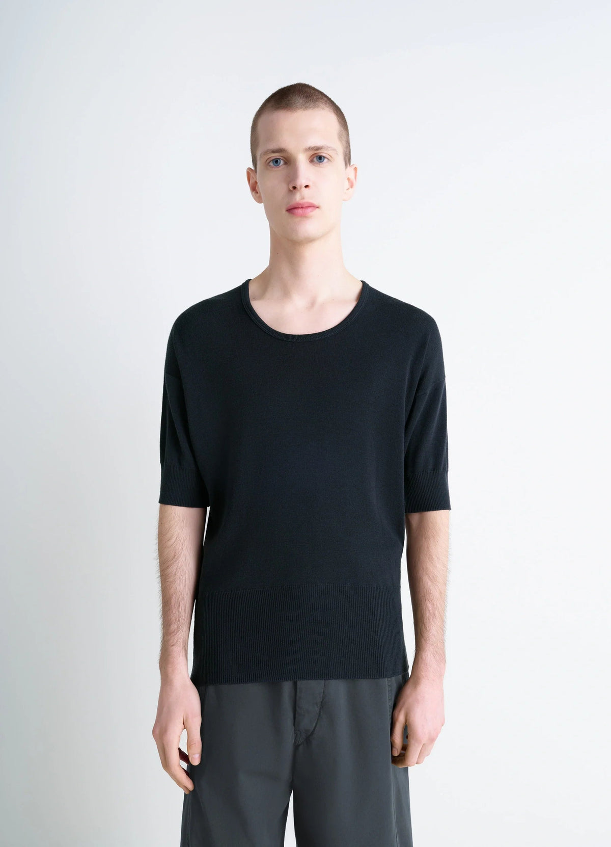 SHORT SLEEVES TOP