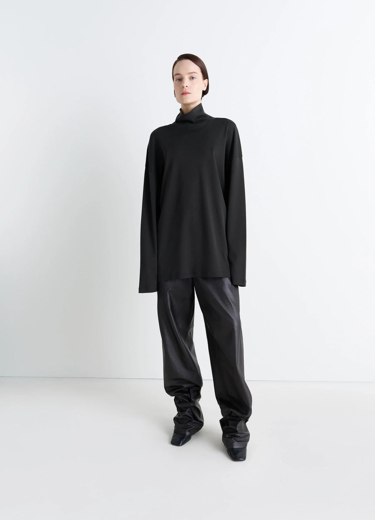 RELAXED MOCK NECK T-SHIRT