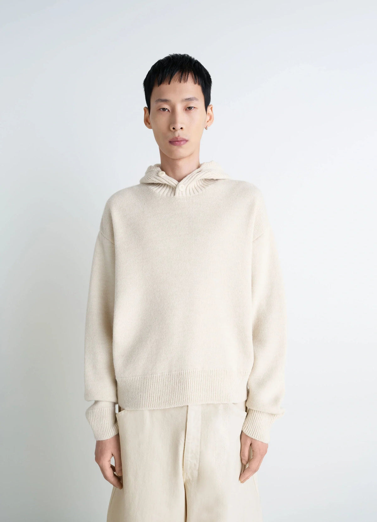 HOODED SWEATER