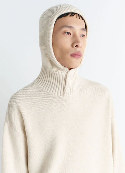 HOODED SWEATER