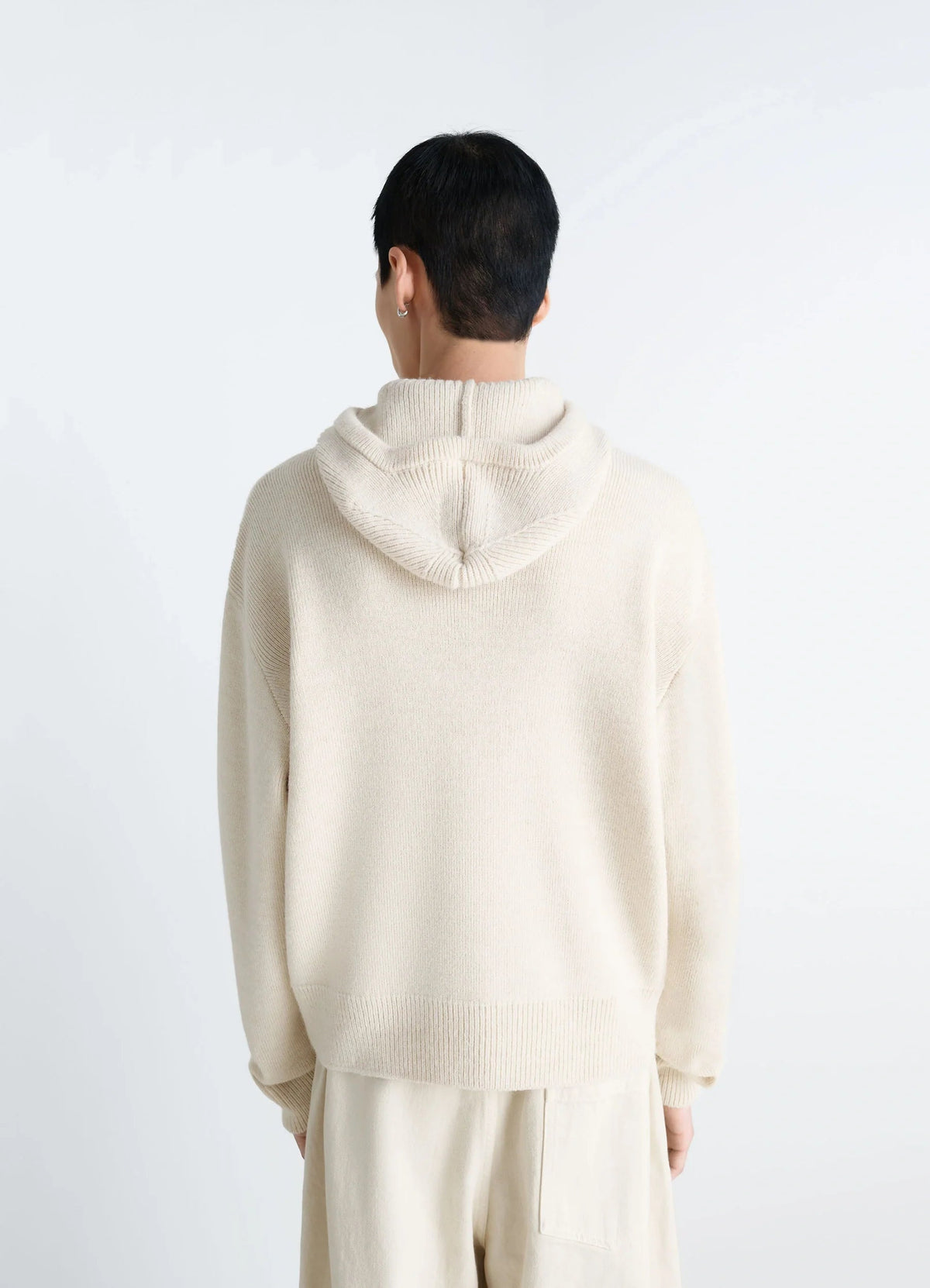 HOODED SWEATER
